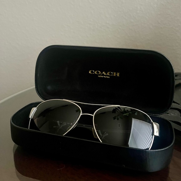 Coach Aviator Sunglasses with Coach Sunglasses Case - Picture 2 of 11